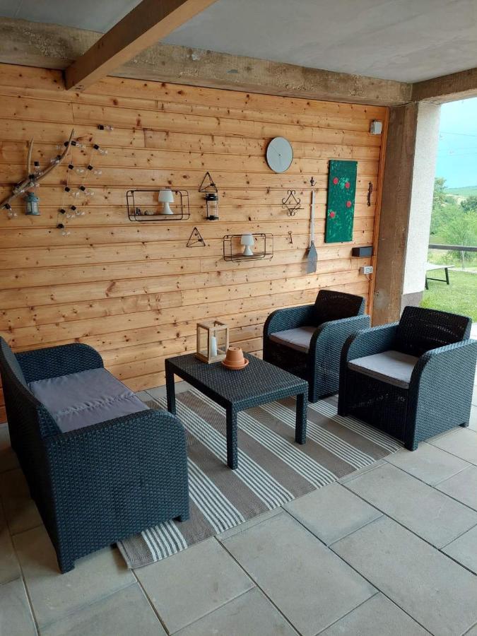 Apartman Hana Apartment Drežnik Grad Екстериор снимка