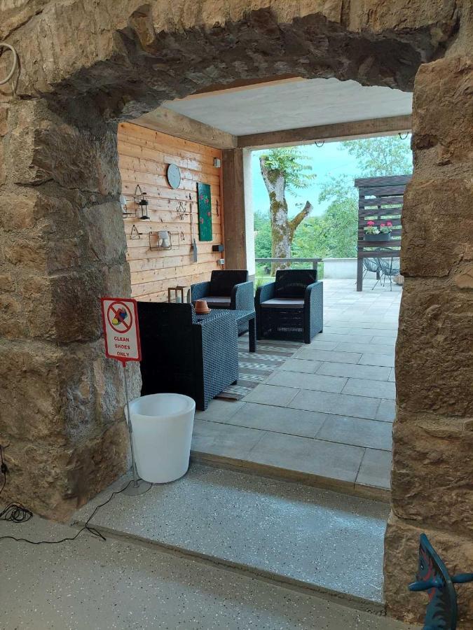 Apartman Hana Apartment Drežnik Grad Екстериор снимка