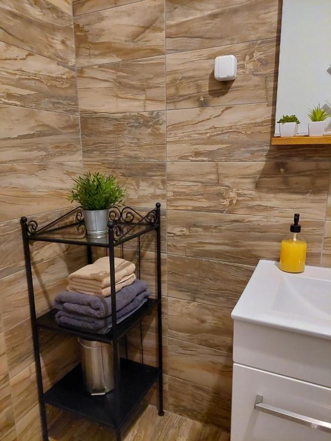 Apartman Hana Apartment Drežnik Grad Екстериор снимка